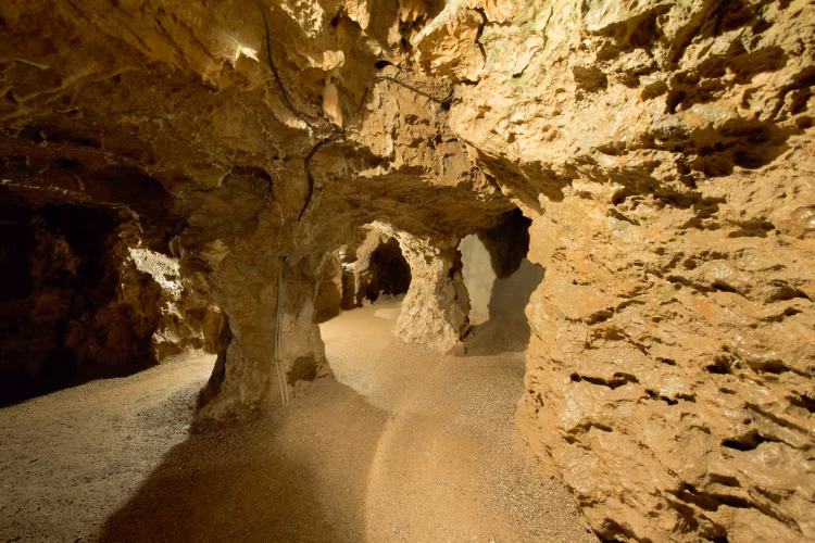 Tropfsteinhöhle Wiehl