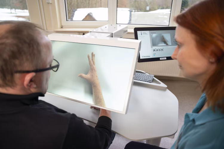 Spiegeltherapie in der Neurologie