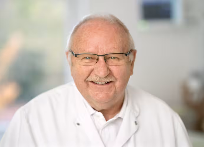 Dr. Gerhard Seifert
