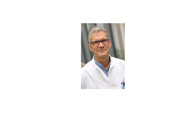 Dr. Frank Wösten